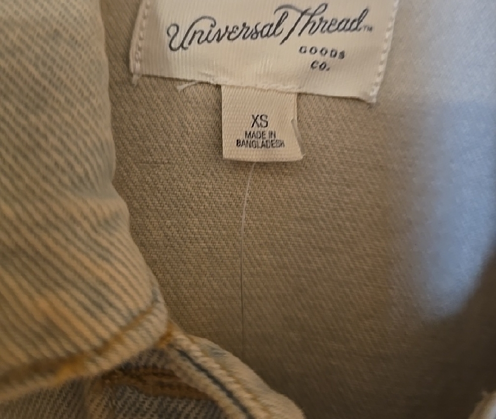 Universal Thread denim cinched jacket in vintage … - image 2